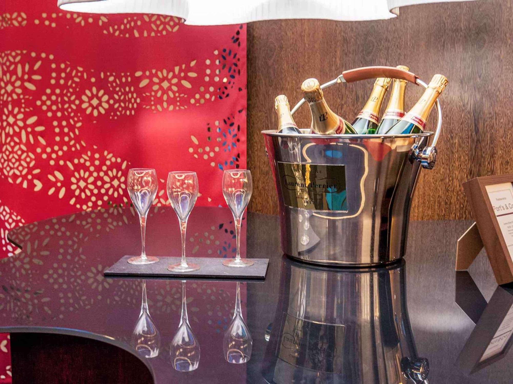 Hotel Mercure Porto Gaia Vila Nova de Gaia Bagian luar foto